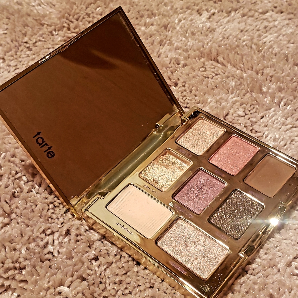Limited Edition "Dream Big" palette by TARTE